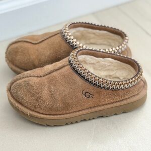 UGG Tasman II slipper shoes child size 13